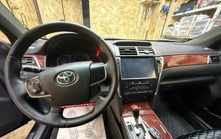 Toyota Camry, 2012 год, 1 380 000 рублей, 10 фотография
