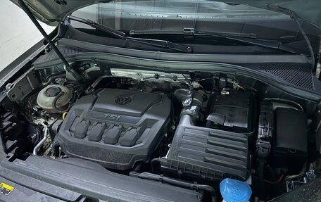 Volkswagen Tiguan II, 2019 год, 2 500 000 рублей, 10 фотография