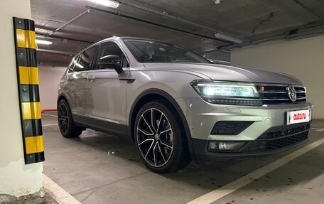 Volkswagen Tiguan II, 2019 год, 2 500 000 рублей, 8 фотография