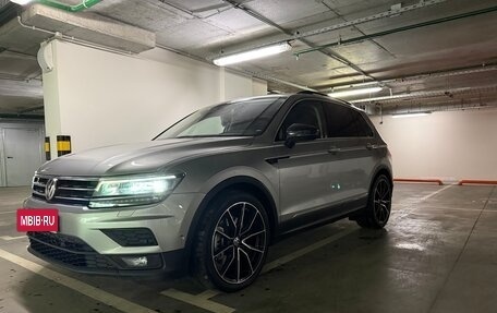 Volkswagen Tiguan II, 2019 год, 2 500 000 рублей, 2 фотография