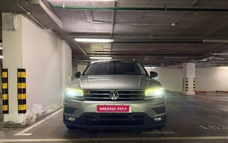 Volkswagen Tiguan II, 2019 год, 2 500 000 рублей, 1 фотография