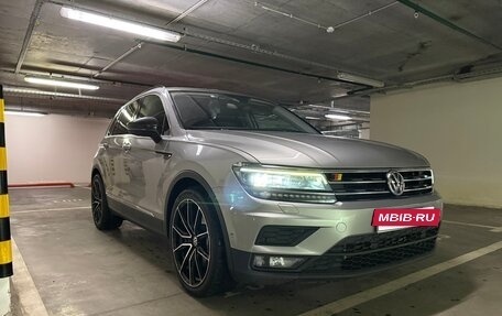 Volkswagen Tiguan II, 2019 год, 2 500 000 рублей, 3 фотография