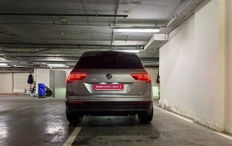 Volkswagen Tiguan II, 2019 год, 2 500 000 рублей, 4 фотография