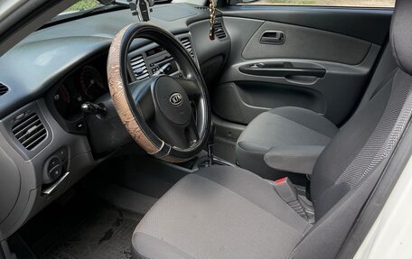 KIA Rio II, 2011 год, 650 000 рублей, 6 фотография