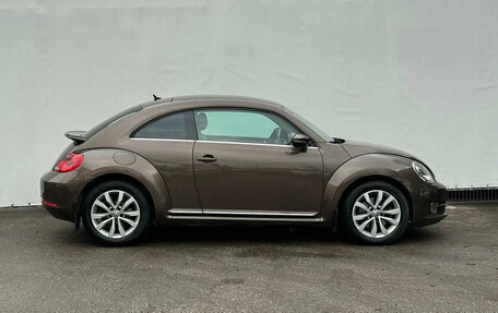 Volkswagen Beetle, 2014 год, 1 700 000 рублей, 2 фотография
