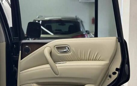 Infiniti QX56, 2011 год, 2 950 000 рублей, 34 фотография