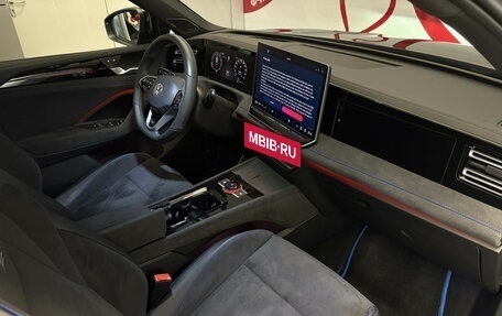 Volkswagen Tiguan, 2024 год, 4 500 000 рублей, 7 фотография