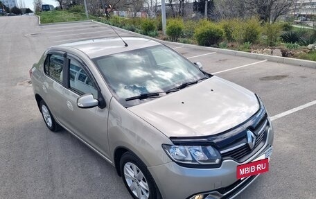 Renault Logan II, 2018 год, 987 000 рублей, 3 фотография