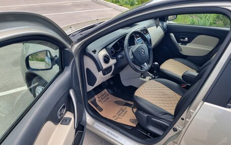 Renault Logan II, 2018 год, 987 000 рублей, 26 фотография