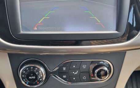 Renault Logan II, 2018 год, 987 000 рублей, 33 фотография