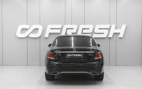 Mercedes-Benz E-Класс, 2020 год, 3 270 000 рублей, 4 фотография