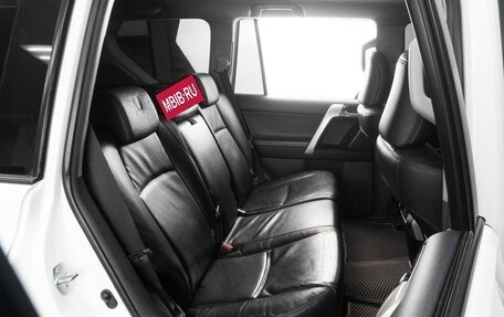 Toyota Land Cruiser Prado 150 рестайлинг 2, 2010 год, 3 199 000 рублей, 7 фотография