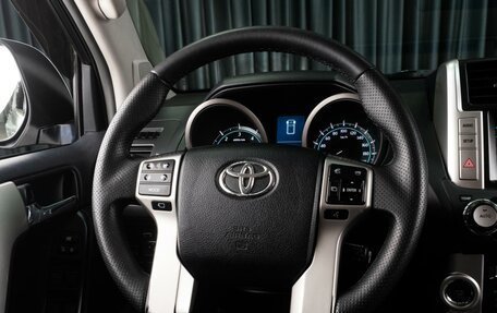 Toyota Land Cruiser Prado 150 рестайлинг 2, 2010 год, 3 199 000 рублей, 13 фотография