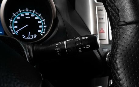 Toyota Land Cruiser Prado 150 рестайлинг 2, 2010 год, 3 199 000 рублей, 27 фотография