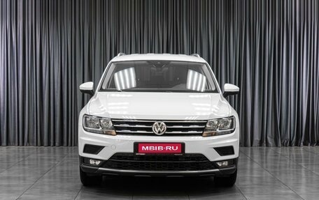 Volkswagen Tiguan II, 2018 год, 2 194 000 рублей, 3 фотография