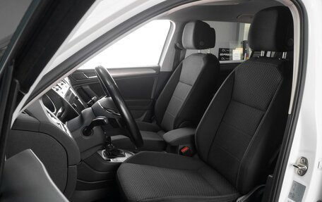 Volkswagen Tiguan II, 2018 год, 2 194 000 рублей, 10 фотография