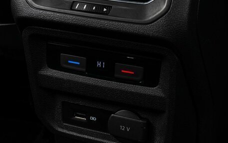 Volkswagen Tiguan II, 2018 год, 2 194 000 рублей, 13 фотография