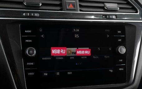 Volkswagen Tiguan II, 2018 год, 2 194 000 рублей, 14 фотография