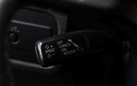 Volkswagen Touareg III, 2012 год, 2 035 000 рублей, 17 фотография