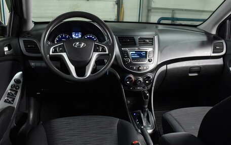 Hyundai Solaris II рестайлинг, 2015 год, 954 000 рублей, 6 фотография