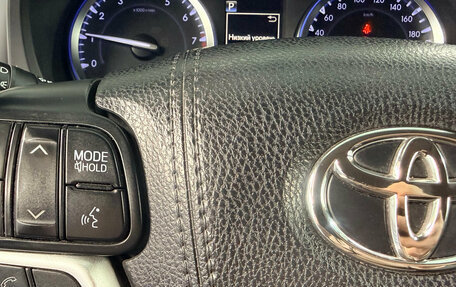 Toyota Highlander III, 2018 год, 3 450 000 рублей, 17 фотография