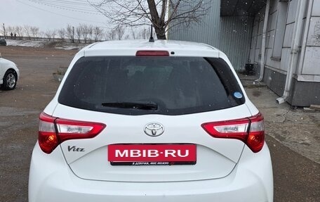 Toyota Vitz, 2018 год, 1 150 000 рублей, 33 фотография