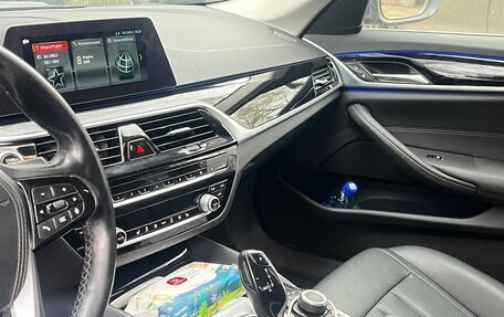 BMW 5 серия, 2020 год, 2 000 000 рублей, 6 фотография