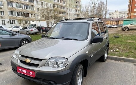 Chevrolet Niva I рестайлинг, 2013 год, 800 000 рублей, 1 фотография