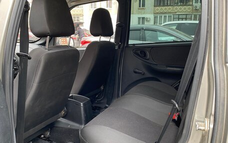 Chevrolet Niva I рестайлинг, 2013 год, 800 000 рублей, 15 фотография