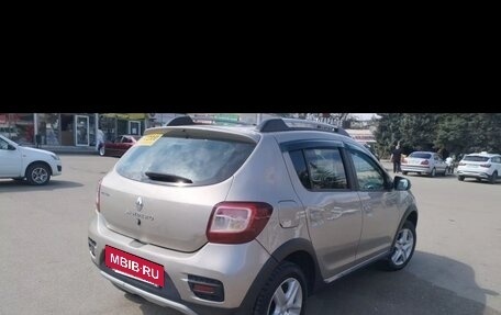 Renault Sandero II рестайлинг, 2018 год, 975 000 рублей, 2 фотография