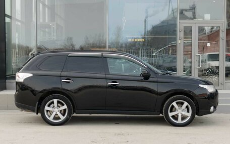 Mitsubishi Outlander III рестайлинг 3, 2012 год, 1 430 000 рублей, 4 фотография