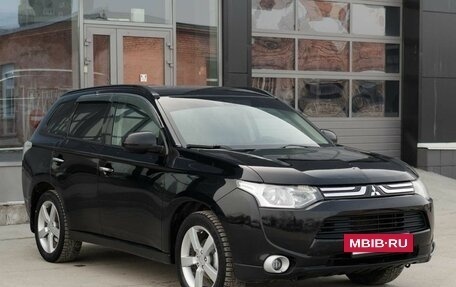 Mitsubishi Outlander III рестайлинг 3, 2012 год, 1 430 000 рублей, 3 фотография