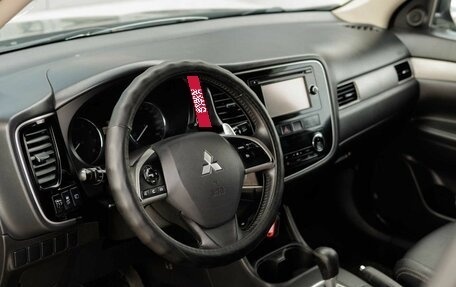 Mitsubishi Outlander III рестайлинг 3, 2012 год, 1 430 000 рублей, 11 фотография