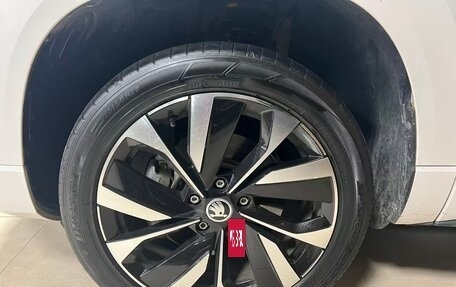 Skoda Karoq I, 2021 год, 1 310 000 рублей, 24 фотография