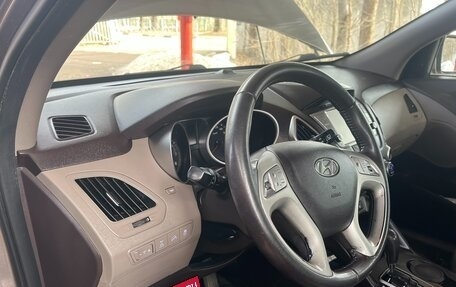 Hyundai ix35 I рестайлинг, 2013 год, 1 675 000 рублей, 3 фотография