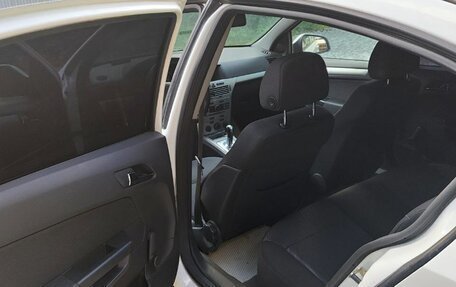 Opel Astra H, 2011 год, 610 000 рублей, 13 фотография