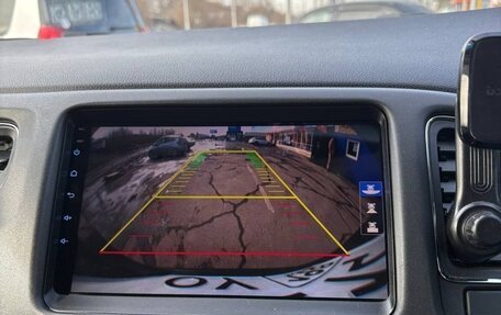 Honda Vezel, 2019 год, 1 900 000 рублей, 4 фотография