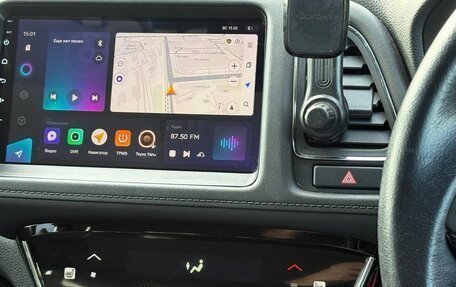 Honda Vezel, 2019 год, 1 900 000 рублей, 5 фотография