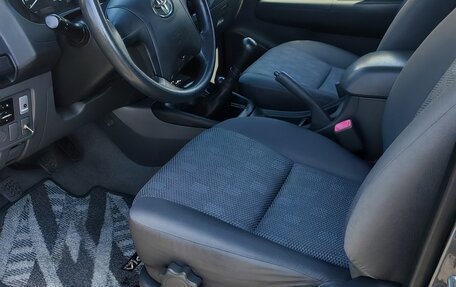 Toyota Hilux VII, 2011 год, 2 650 000 рублей, 8 фотография