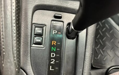 Toyota Avensis III рестайлинг, 2001 год, 400 000 рублей, 12 фотография