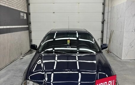 Toyota Avensis III рестайлинг, 2001 год, 400 000 рублей, 2 фотография