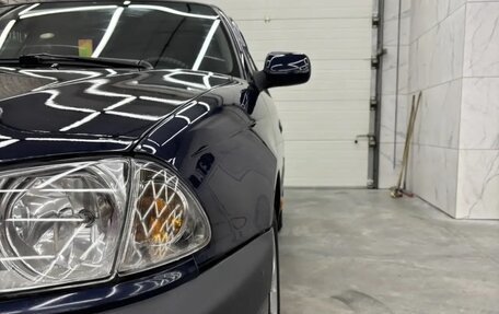 Toyota Avensis III рестайлинг, 2001 год, 400 000 рублей, 15 фотография