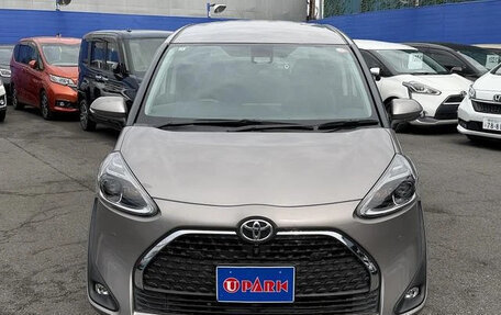 Toyota Sienta II, 2020 год, 1 165 000 рублей, 3 фотография