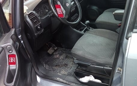 Opel Zafira A рестайлинг, 2004 год, 340 000 рублей, 1 фотография