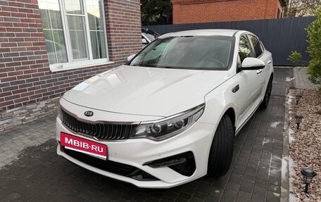 KIA Optima IV, 2018 год, 1 950 000 рублей, 2 фотография