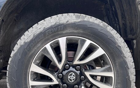 Toyota Land Cruiser Prado 150 рестайлинг 2, 2012 год, 2 650 000 рублей, 10 фотография