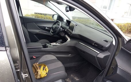 Peugeot 3008 II, 2019 год, 2 000 000 рублей, 4 фотография