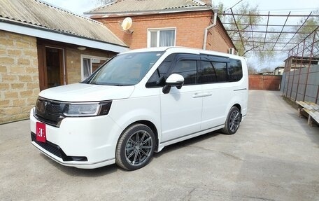 Honda Stepwgn, 2024 год, 3 450 000 рублей, 1 фотография