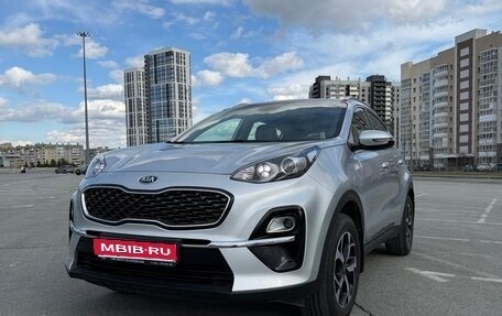 KIA Sportage IV рестайлинг, 2020 год, 2 495 000 рублей, 1 фотография