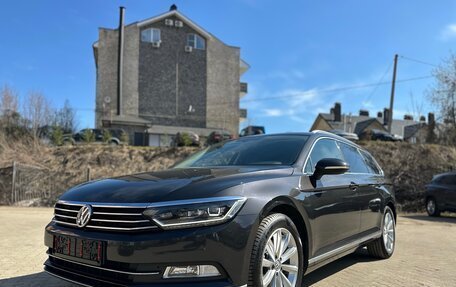 Volkswagen Passat B8 рестайлинг, 2019 год, 2 070 000 рублей, 1 фотография